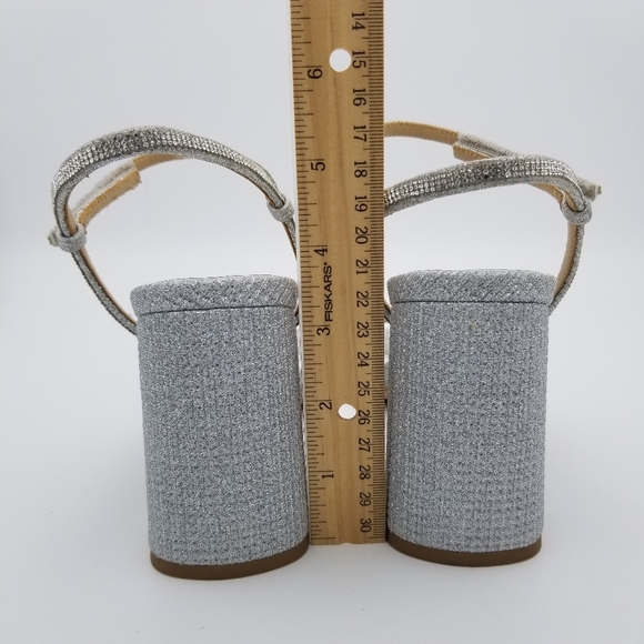 Badgley Mischka Firey Bejeweled Block Heel Sandals, Silver Glitter, Women's Sz 8 - Picture 10 of 16